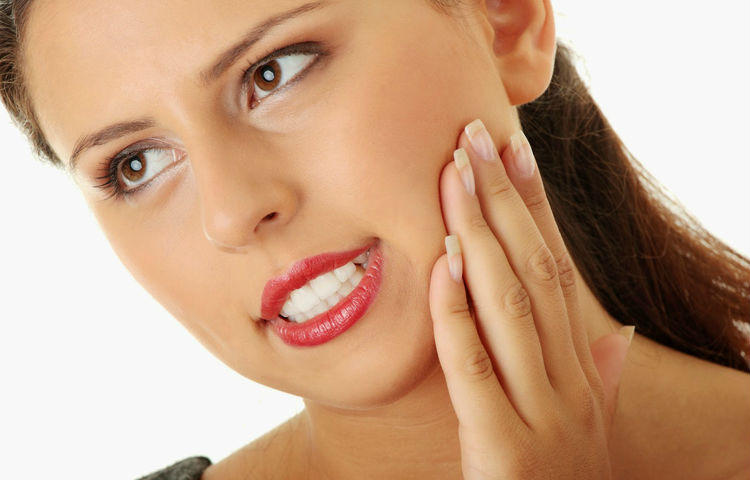 Чому болить зуб після видалення нерва, скільки триває біль при натисканні